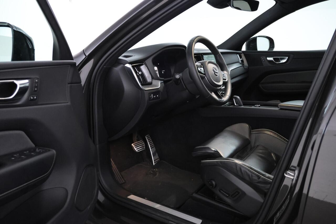 Volvo XC60 2.0 Recharge T8 AWD R-Design 455PK, Facelift!, Volleder, Panorama, Climate,