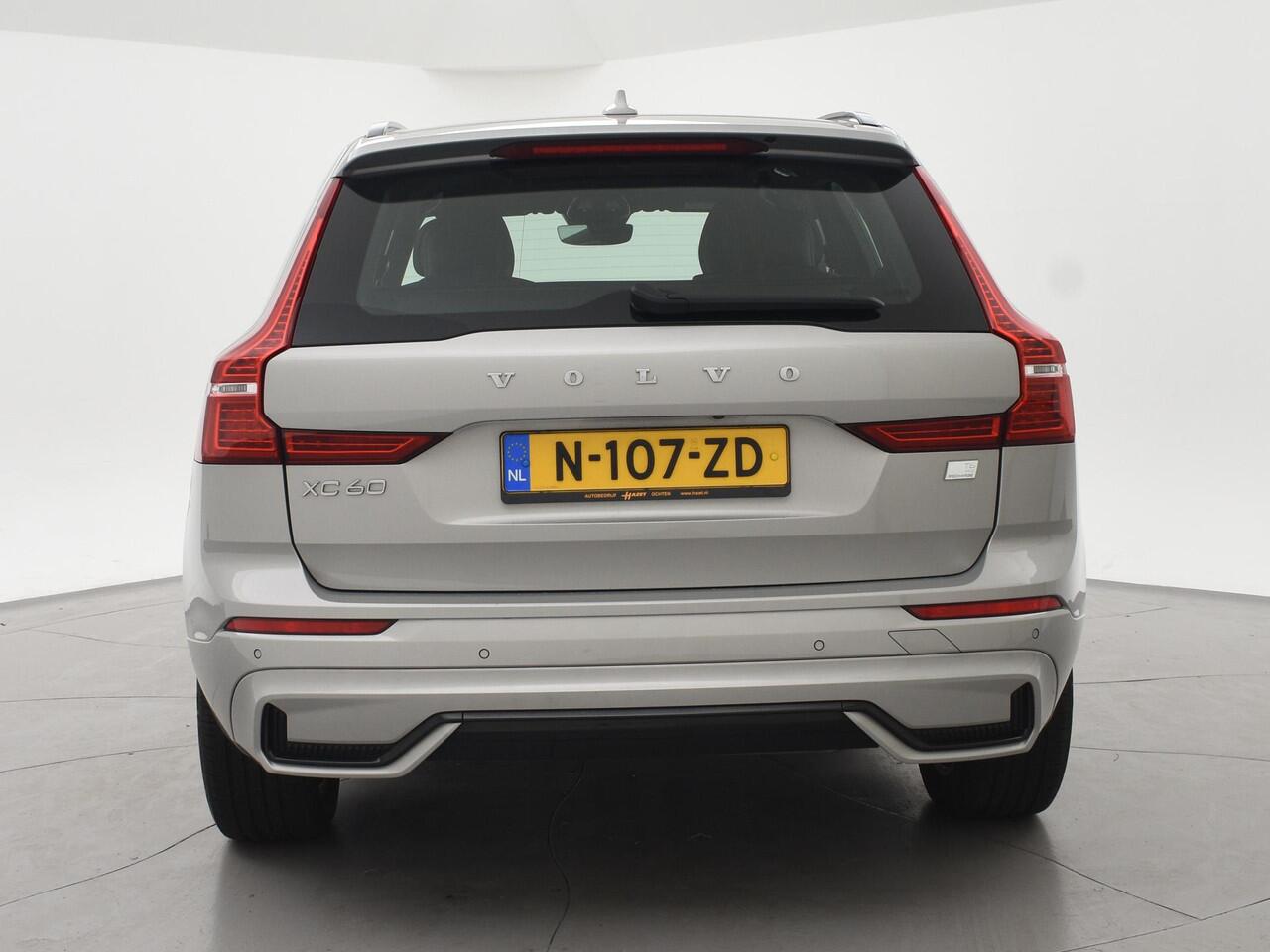 Volvo XC60 2.0 T6 PHEV 340 PK R-DESIGN + PANORAMA | STUUR/STOELVERW. | ADAPTIVE CRUISE