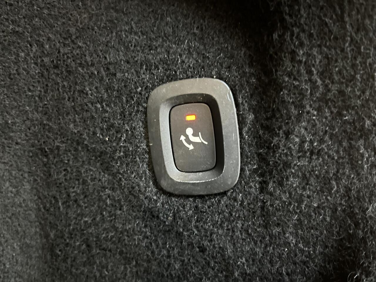 Volvo XC60 B4 Ultimate Bright | TREKHAAK | 360º CAMERA | PANO | HEAD-UP |