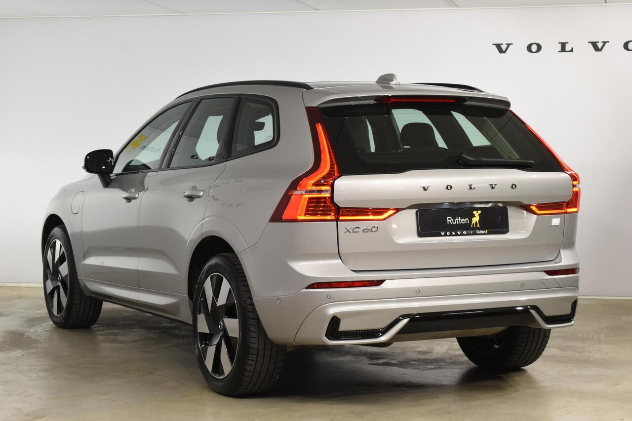 Volvo XC60 T6 350PK Automaat Plug-in Hybrid AWD Ultra Dark / Navigatie / Adaptieve Cruisecontrol / Head Up-Display / Panorama dak / Leder / Elektrische stoelen / 360 Camera / Trekhaak /
