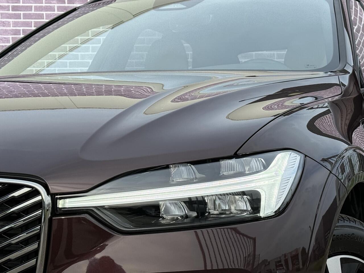 Volvo XC60 2.0 T6 Plug-in hybrid AWD Essential | Climate | Adaptive Cruise controle | Blis | Stoel + stuur verwarming | All season banden | Park Assist | Getint Glas |