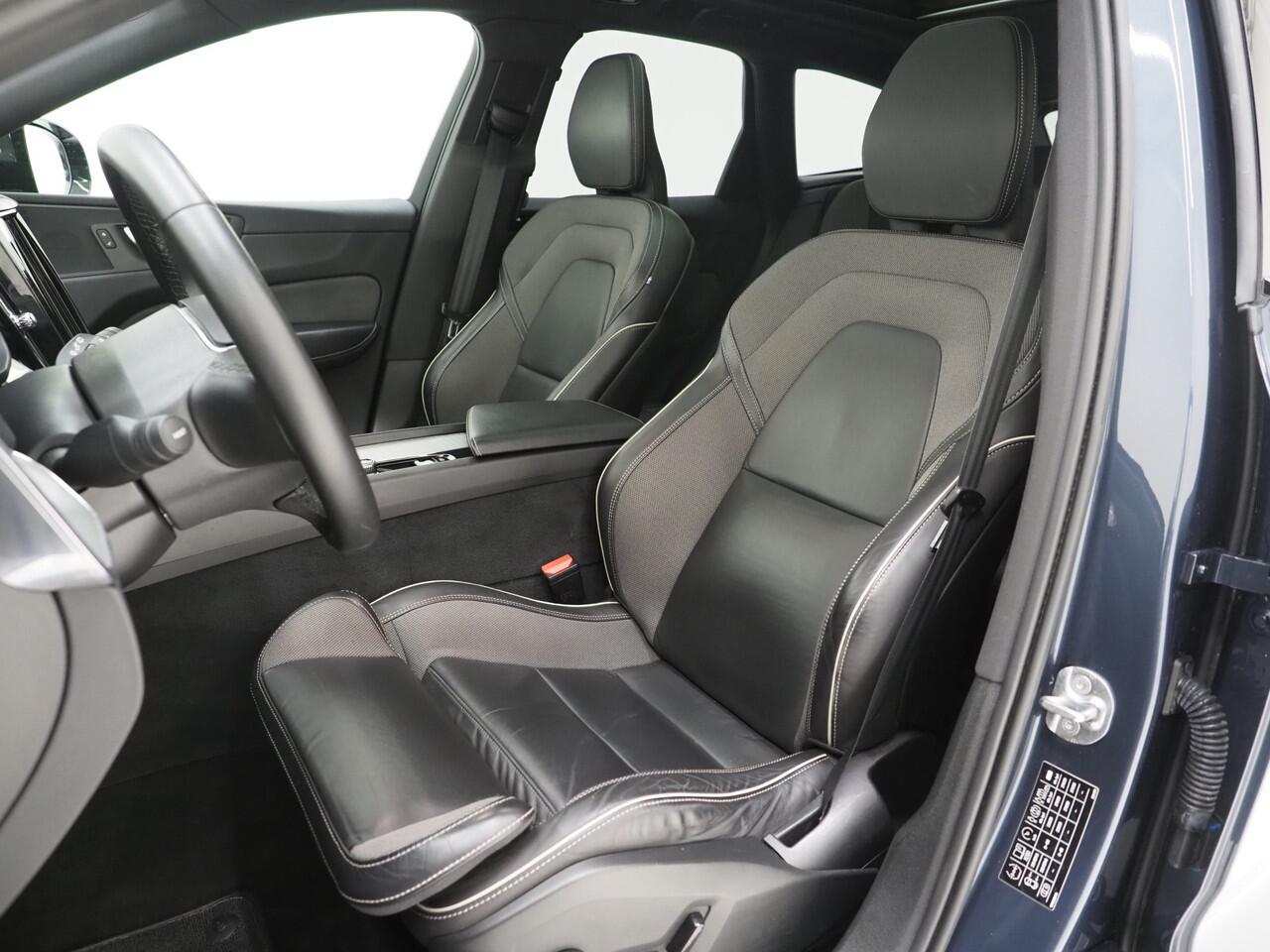 Volvo XC60 2.0 T6 Recharge AWD R-Design Long Range | Panoramadak | Keyless | Camera | Memory | Carplay