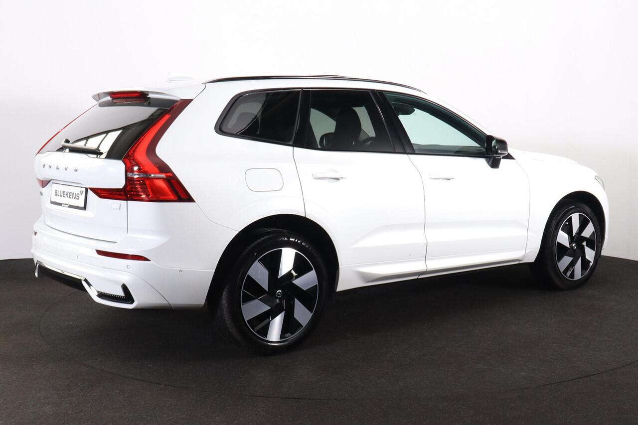 Volvo XC60 T8 Recharge AWD Ultimate Dark - Panorama/schuifdak - IntelliSafe Assist & Surround - 360º Camera - Adaptieve LED koplampen - Verwarmde voorstoelen, stuur & achterbank - Parkeersensoren voor & achter - Elektr. bedienb. voorstoelen met geheugen - Head up di