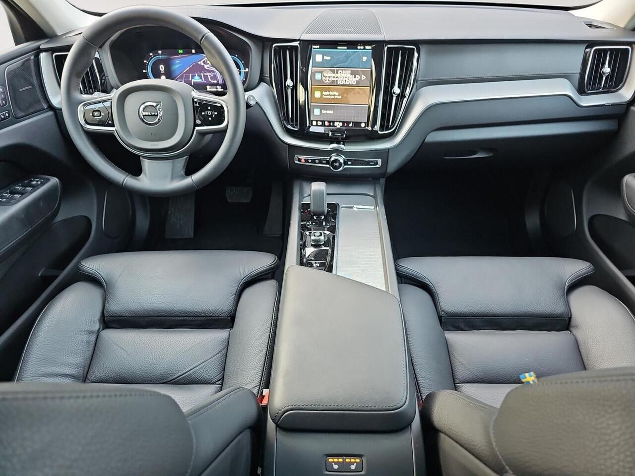 Volvo XC60 2.0 T6 Plug-in hybrid AWD Ultimate Dark | Head-up Display | Stoelverwarming | 360 graden camera | Harman/Kardon Audio |