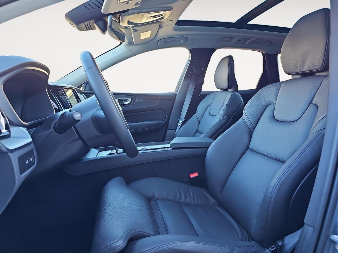 Volvo XC60 T8 Plug-in hybrid AWD Ultimate Dark | 360° camera | Harman Kardon |