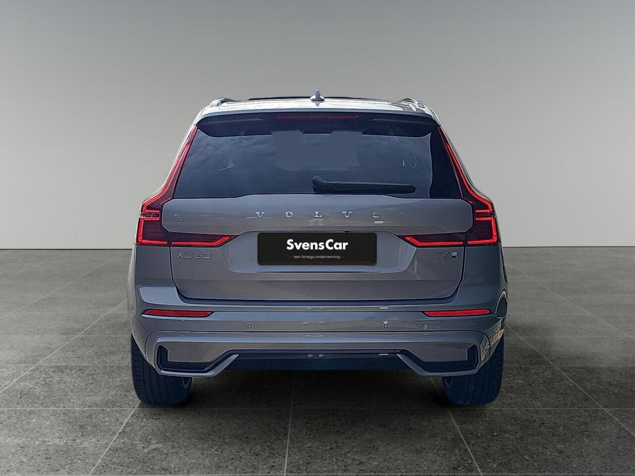 Volvo XC60 2.0 T6 Plug-in hybrid AWD Plus Dark | Panorama dak | Harman/Kardon | Head-up Display | 360 graden camera |