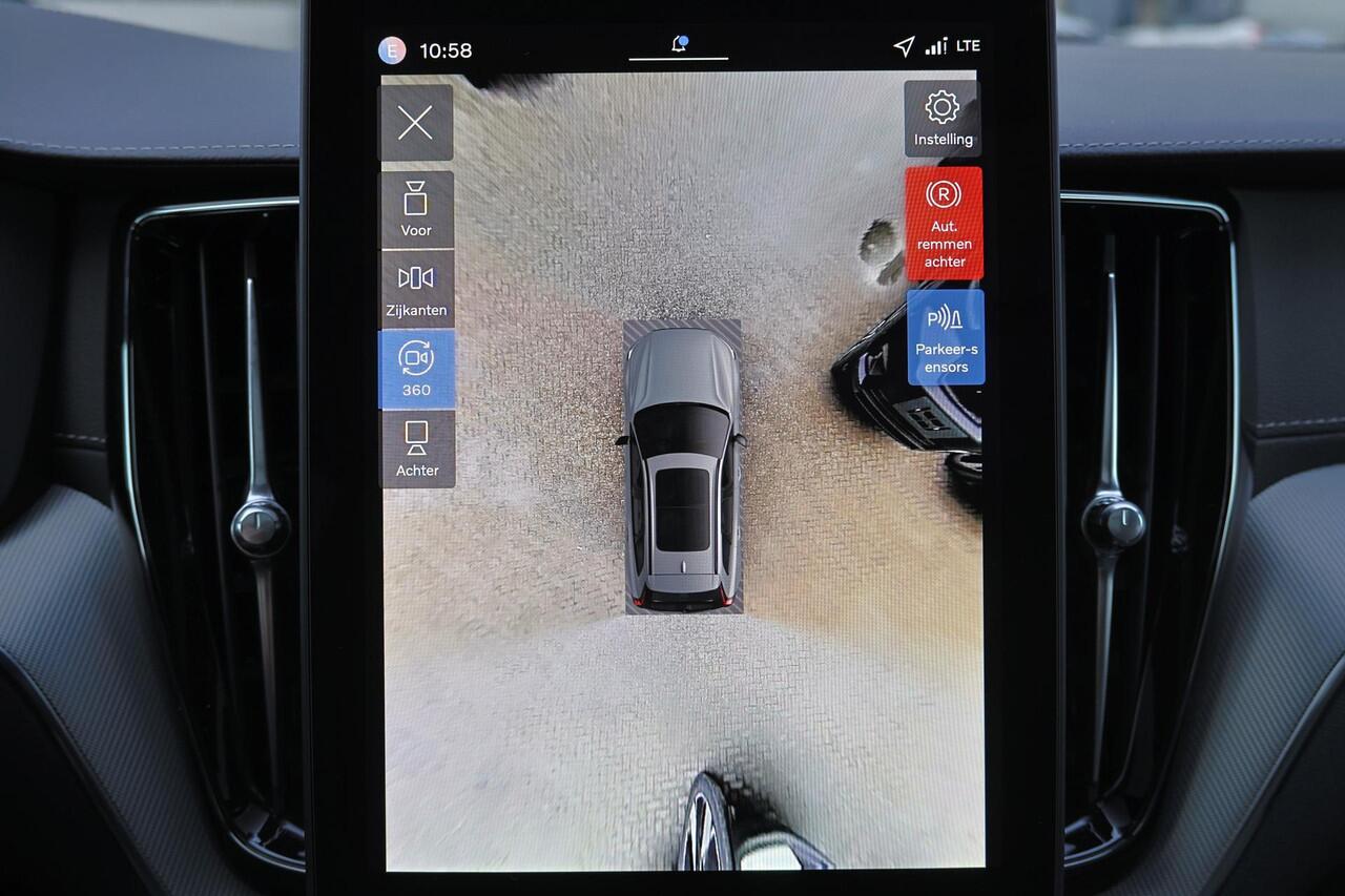 Volvo XC60 T6 Recharge AWD Ultra Black Edition - Panorama/schuifdak - IntelliSafe Assist & Surround - 360º Camera - Harman/Kardon audio - Adaptieve LED koplampen - Verwarmde voorstoelen, stuur & achterbank - Parkeersensoren voor & achter - Elektr. bedienb. voorstoel