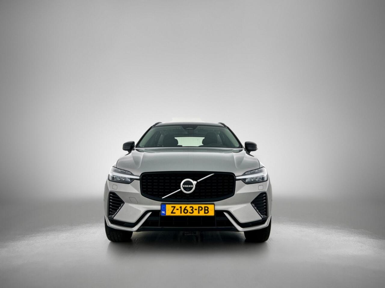 Volvo XC60 2.0 T6 AWD Ultimate Dark | 360° Camera | Trekhaak |