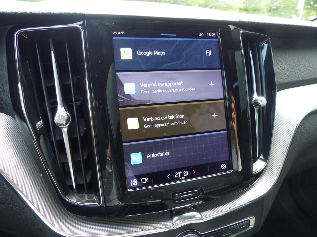 Volvo XC60 T6 Plug-in hybrid AWD Plus Dark |Long Range| Trekhaak| Sportstoelen|