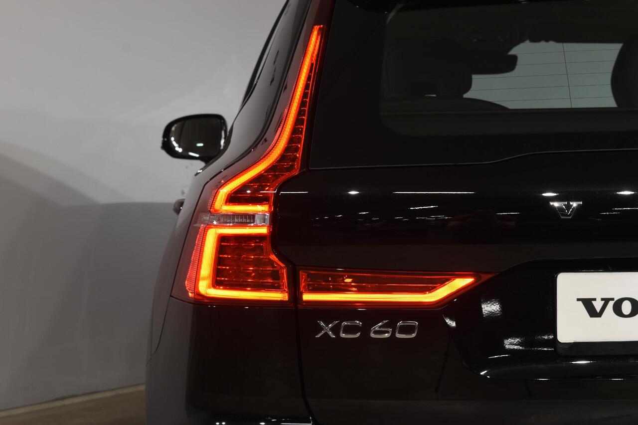 Volvo XC60 T6 350PK Automaat Plug-in Hybrid AWD Plus Dark