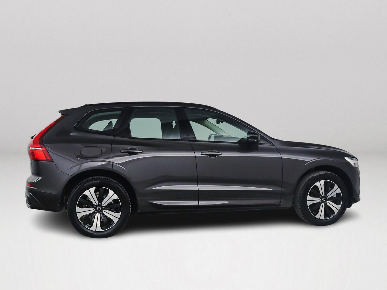 Volvo XC60 T6 Plug-in hybrid AWD Plus Dark | Panoramadak | 360° camera | Stoel- en Stuurverwarming | Trekhaak