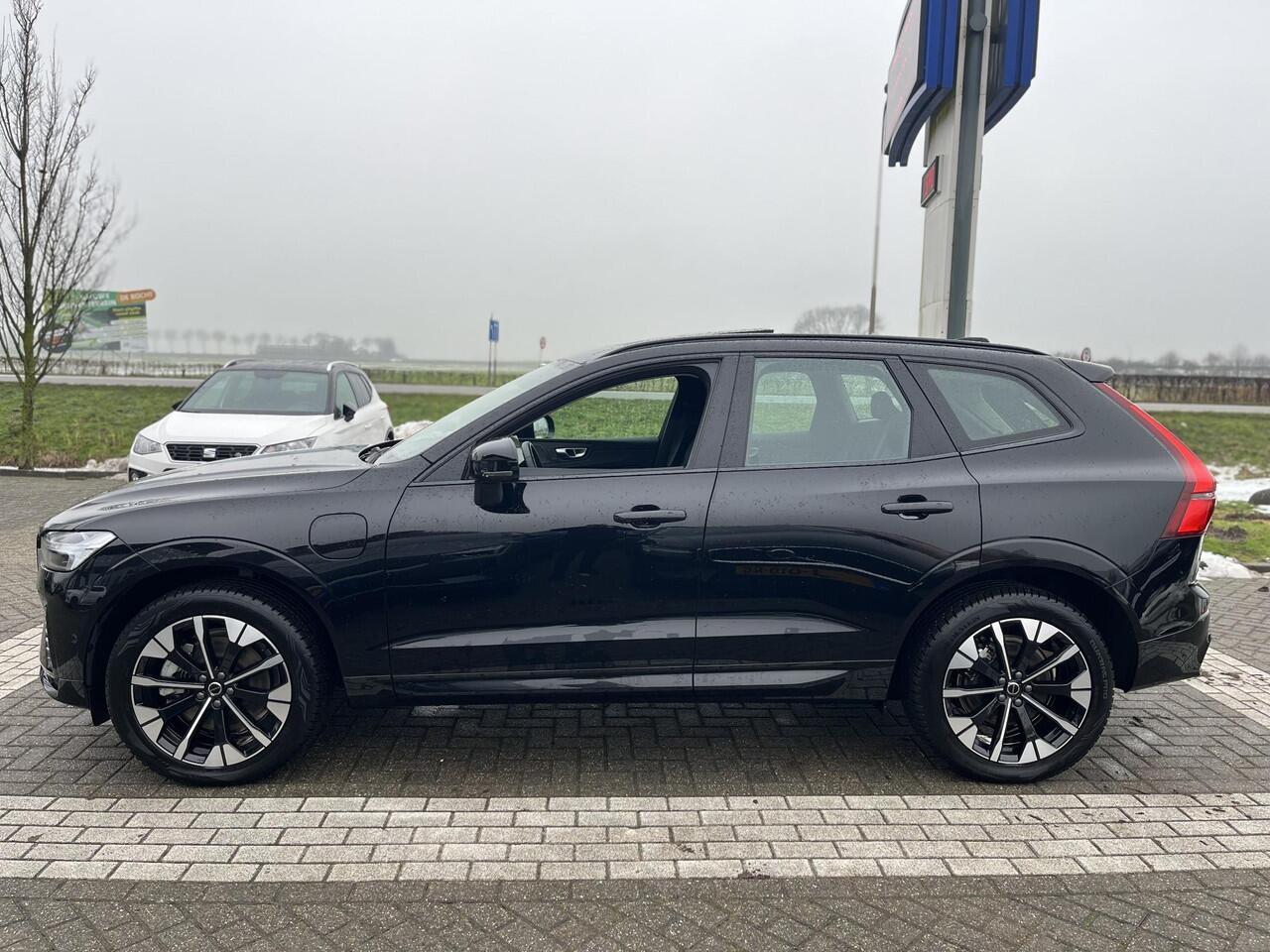 Volvo XC60 T6 Plug-in hybrid AWD Ultra Dark | Harman Kardon | Panoramadak | Trekhaak |