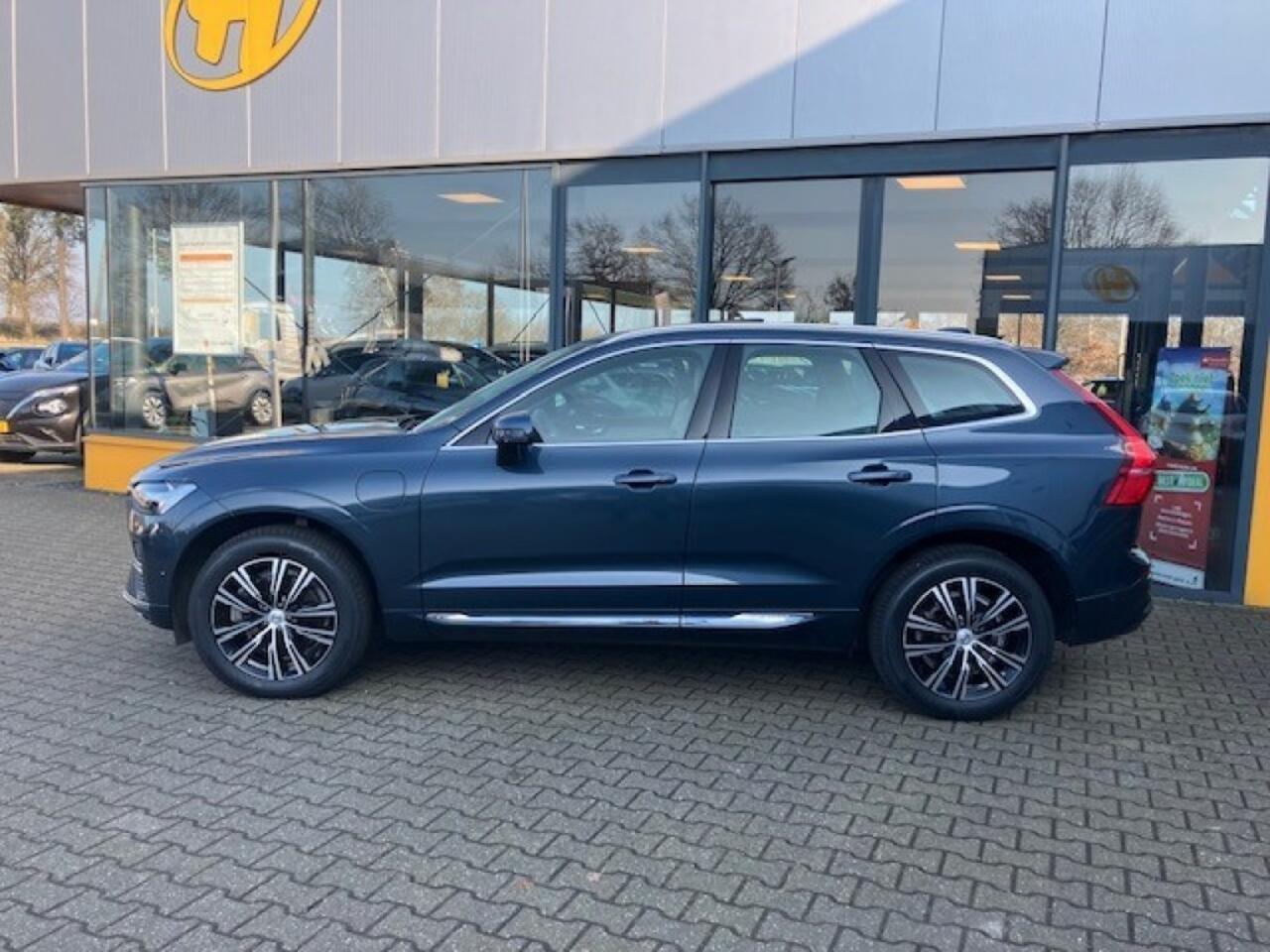 Volvo XC60 2.0 Recharge T6 AWD Inscription - Pan dak - leer - stoel/stuurv