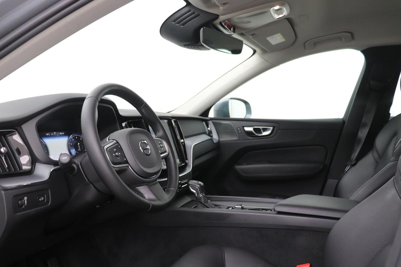 Volvo XC60 T5 Momentum Pro | harman/kardon | Leder | Keyless | Camera | Stoelverwarming