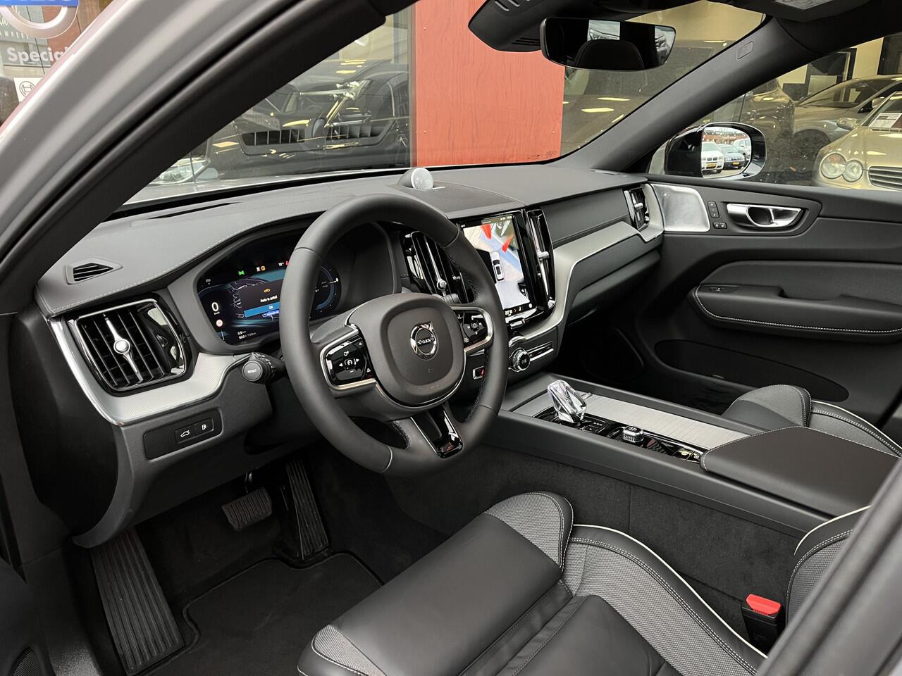 Volvo XC60 2.0 T8 Plug-in hybrid AWD Polestar Engineered | Bowers&Wilkins | Pano | 22 Inch | Head-Up | 360° Camera