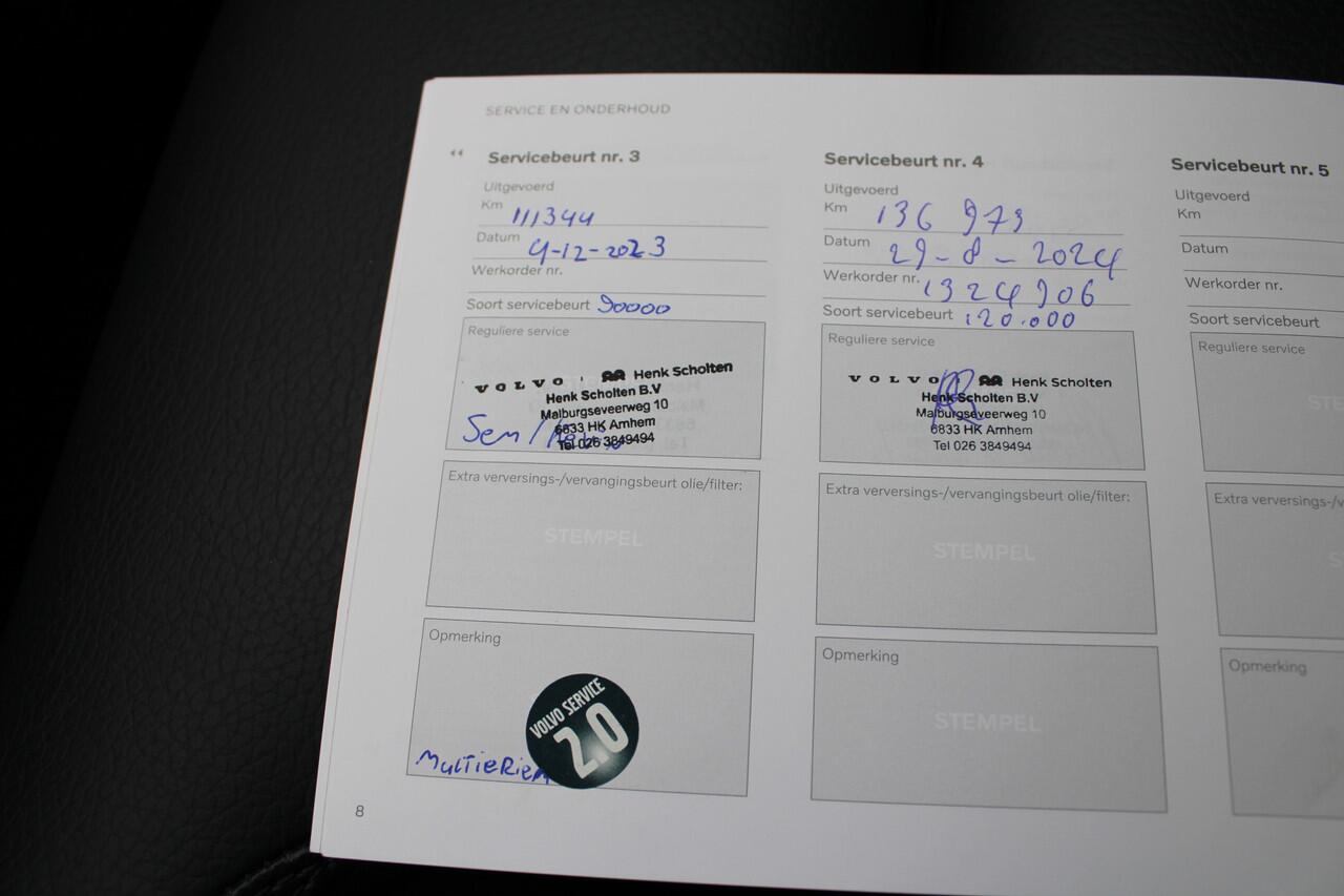 Volvo XC60 B5 Automaat Momentum Exclusive | Head Up display | Trekhaak | Premium Sound | Rondom zicht camera