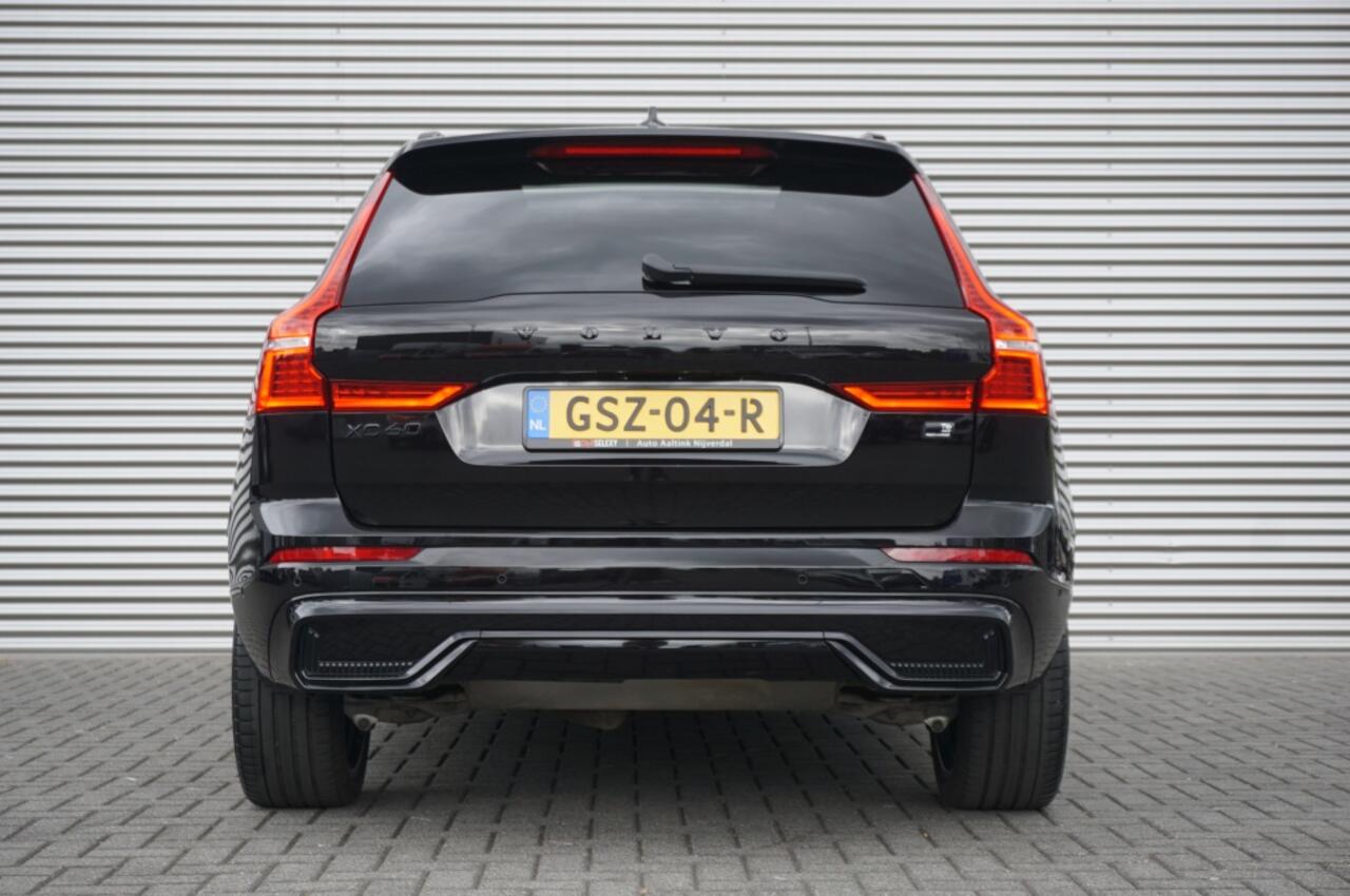 Volvo XC60 350PK T6 AWD Black Edition TREKHAAK | 360° CAMERA | SCHUIFDAK!