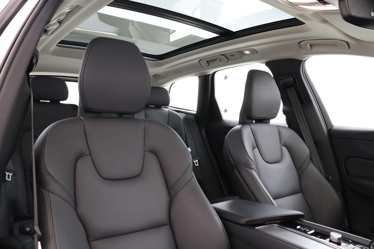 Volvo XC60 T6 PLUG-IN HYBRID AWD PLUS DARK -PANO.DAK|360°CAM|ADAP.CRUISE|20"|TREKHAAK|POWER-SEATS