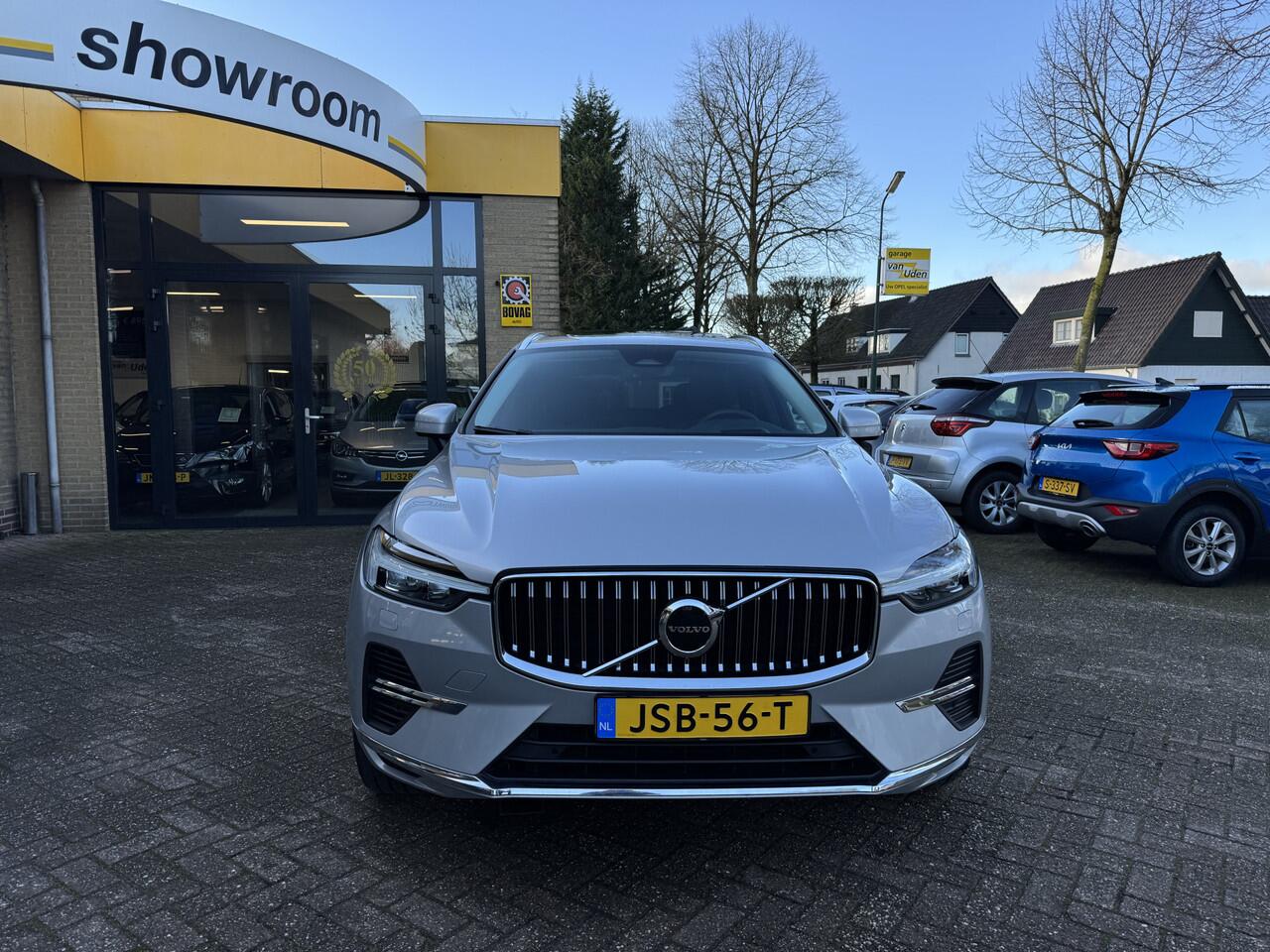 Volvo XC60 2.0 T8 Plug-in hybrid AWD Inscription Leder PanoSchuifdak Camera Carplay Headup