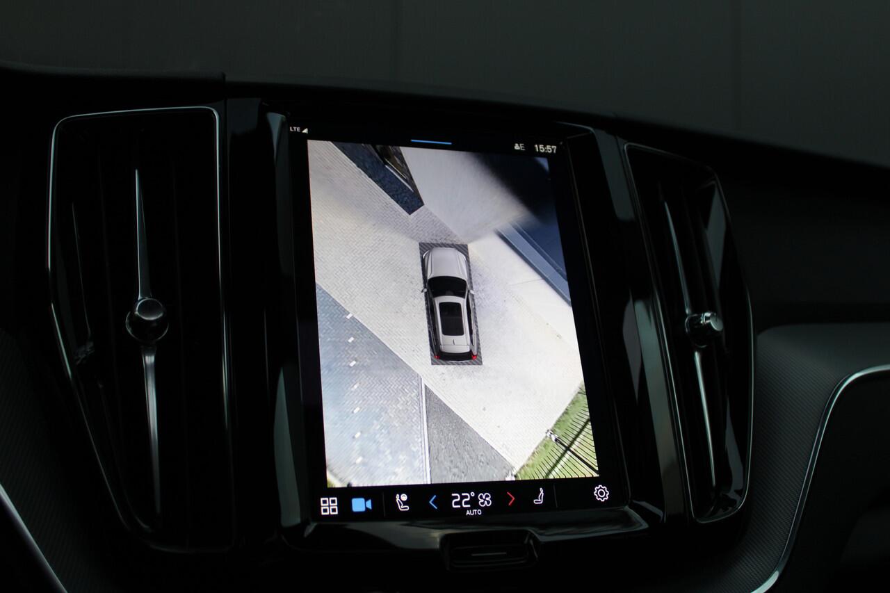 Volvo XC60 2.0 T6 Plug-in hybrid AWD Plus Dark - 360 Camera - Pano - H&K - Stoel/Stuurverwarming - Memory - BLIS - Keyless - Rijklaar