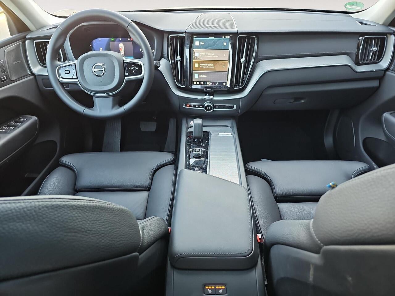 Volvo XC60 2.0 T8 Plug-in hybrid AWD Ultimate Dark | Gelamineerde zijruiten | Stoelverwarming | 360 graden camera |