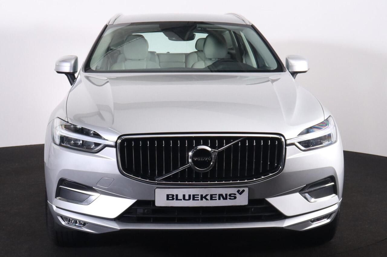 Volvo XC60 B5 Inscription - IntelliSafe Assist & Surround - Parkeercamera achter - Verwarmde voorstoelen & stuur - Parkeersensoren voor & achter - Elektr. bedienb. bestuurdersstoel met geheugen - High Performance audio - 19' LMV