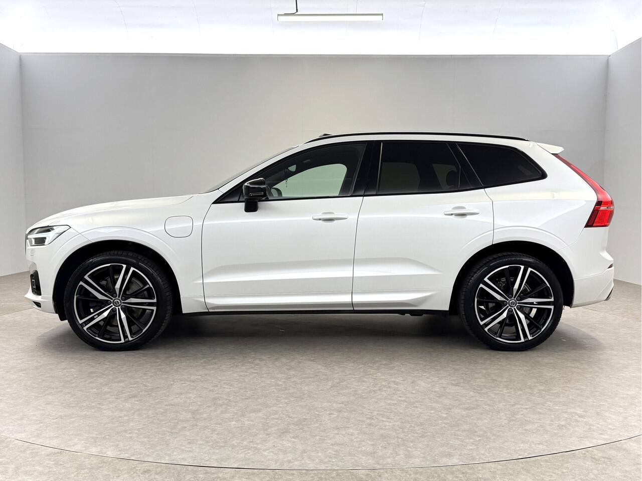 Volvo XC60 2.0 Recharge T8 AWD R-Design | SOH 83% | Pano | H/K | HuD | Memory | Stoel/Stuurverw. | Virtual | Trekh. | Camera | Carplay