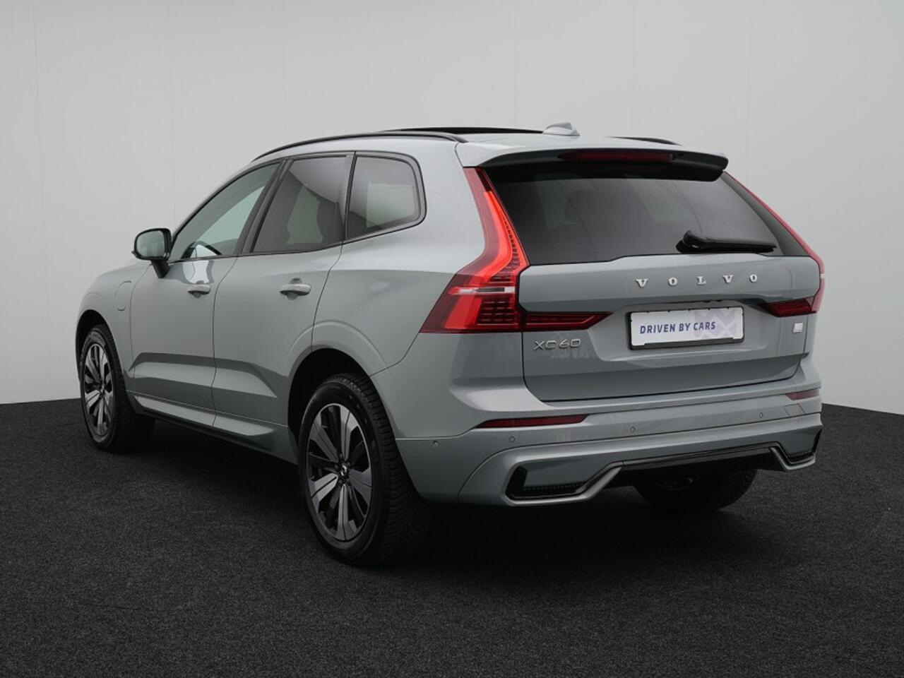 Volvo XC60 2.0 T8 Plug-in hybrid AWD Plus Dark Panoramadak
