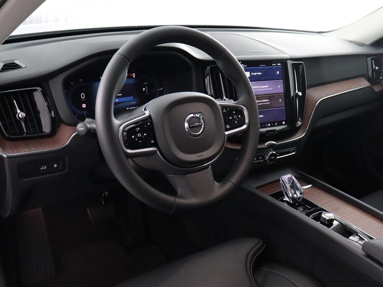 Volvo XC60 2.0 T8 PHEV AWD Plus Bright Long Range (Luchtvering / Pano / Stoelkoeling-verw. / H&K / 21'')