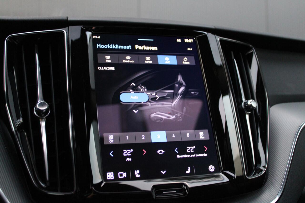 Volvo XC60 2.0 T6 Plug-in hybrid AWD Plus Dark - 360 Camera - Pano - H&K - Stoel/Stuurverwarming - Memory - BLIS - Keyless - Rijklaar