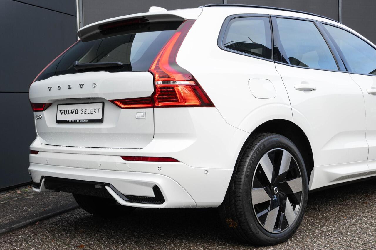 Volvo XC60 T6 AWD Automaat Ultimate Dark | Premium audio by Harman Kardon | Panoramadak met schuif-/kantelfunctie | Trekhaak semi-elektrisch | Verwarmbare Voor- En Achterstoelen | Verwarmbaar stuurwiel | 360 Graden Camera | Apple Carplay/Android Auto | Adaptieve 
