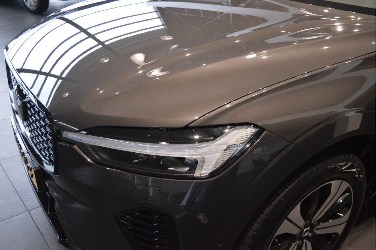 Volvo XC60 2.0 T6 Plug-in hybrid AWD Plus Dark pano leer trekhaak !!
