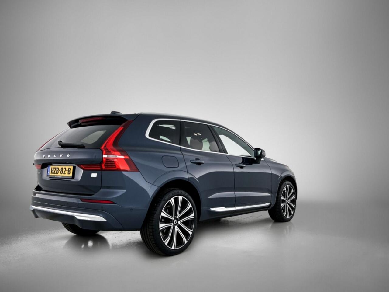 Volvo XC60 2.0 T8 AWD Ultimate Bright | 360° Camera | 21inch velgen |