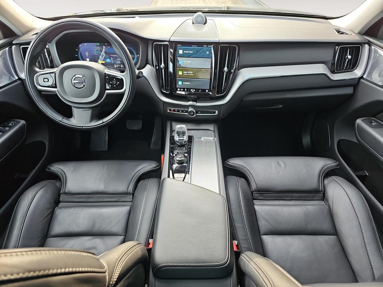 Volvo XC60 2.0 T6 Plug-in hybrid AWD Inscription Exclusive | Luchtvering | Bowers & Wilkins audio | Massagefunctie voorstoelen | Panoramadak |