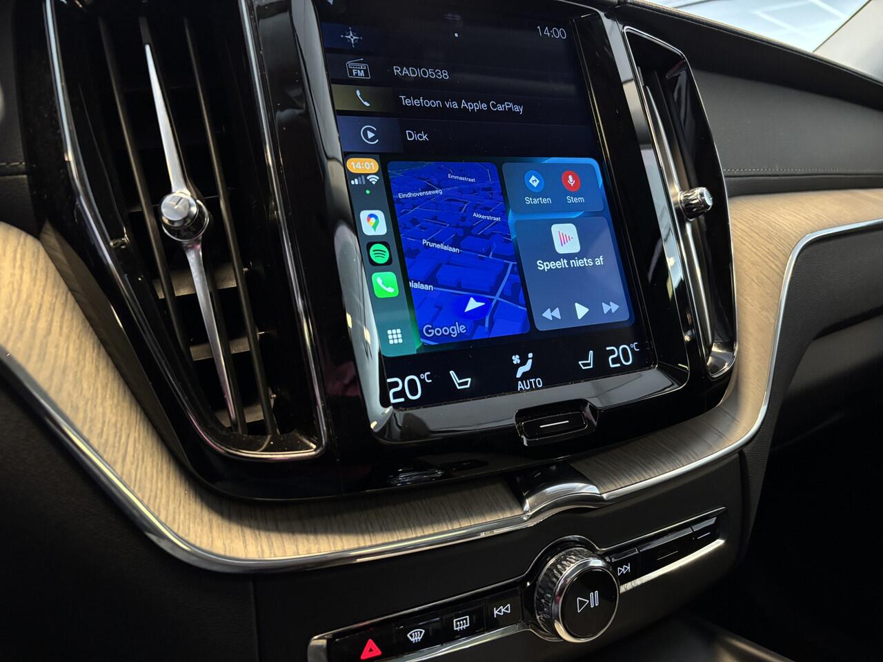 Volvo XC60 T8 AWD / Panodak / Leer / BLIS / full LED / Apple Carplay / Camera / Adapt Cruise / Pilot ass - Elek Trekhaak -