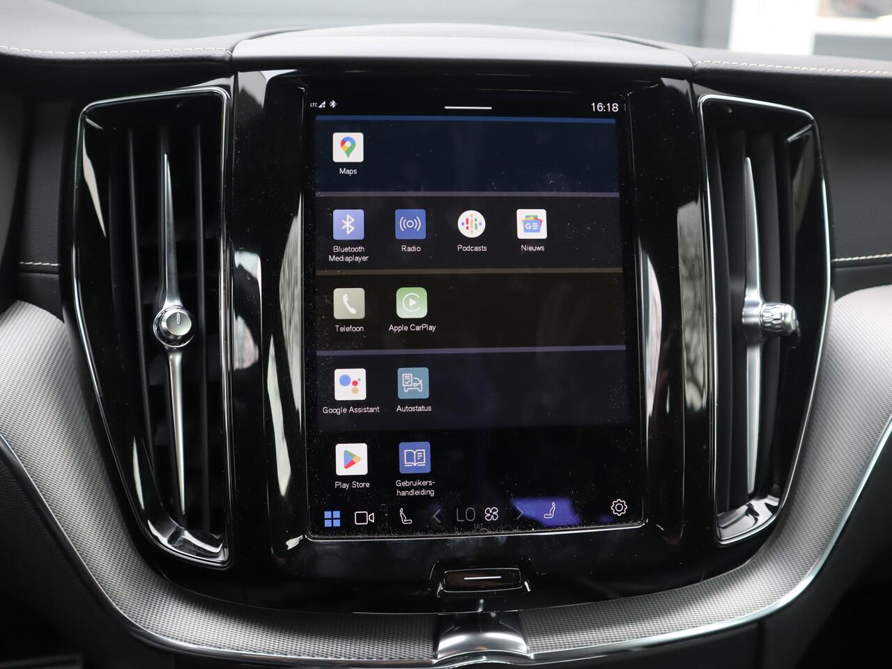 Volvo XC60 2.0 B4 R-Design / Leder / Facelift