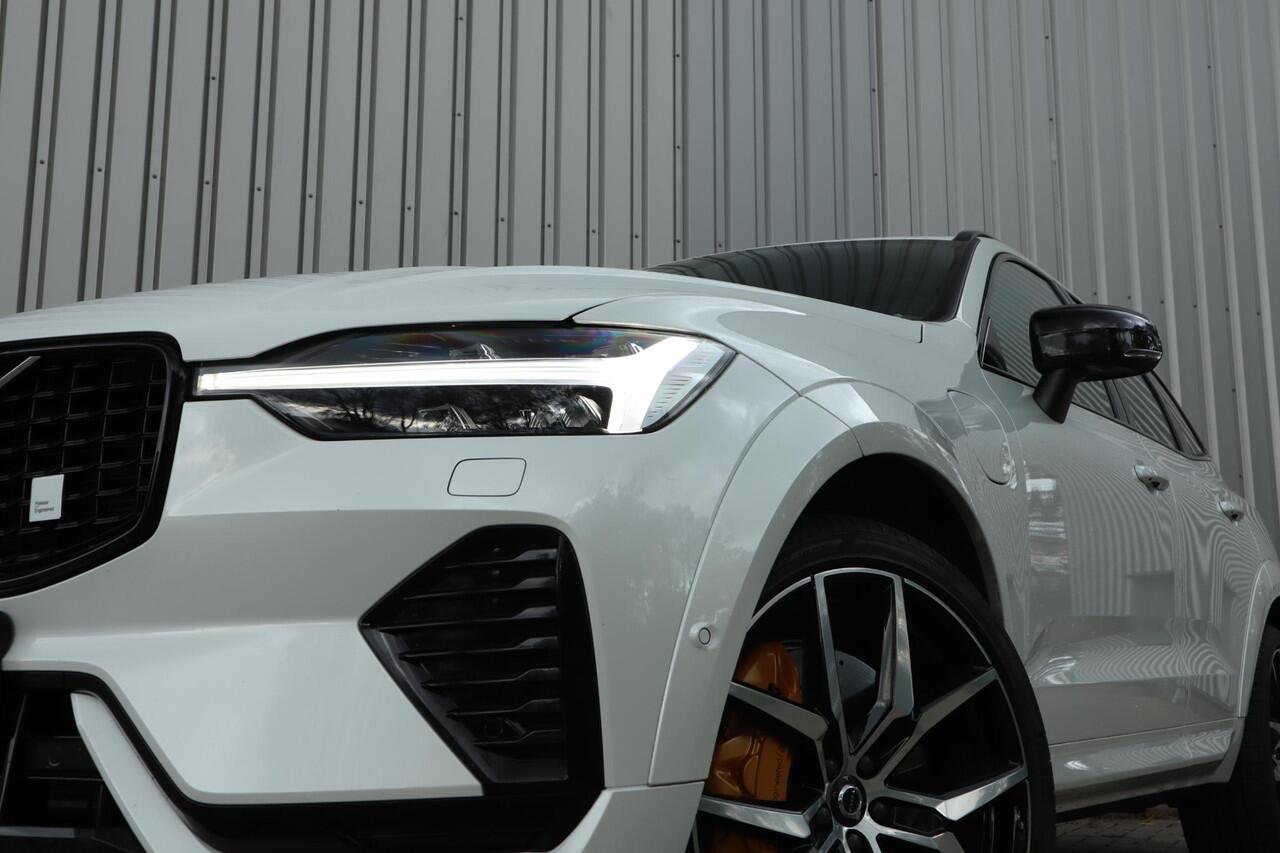 Volvo XC60 2.0 T8 Plug-in-hybrid AWD Polestar Engineered | 360-camera | Verstelbare schokdemping | Schuif/kanteldak | 22" velgen | BTW | Trekhaak |