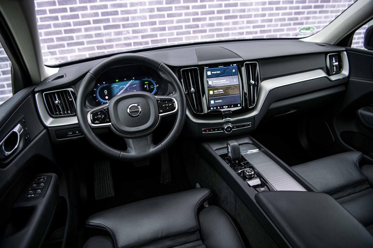Volvo XC60 2.0 T6 Plug-in hybrid AWD Plus Bright | Long Range | Panoramadak | Adaptieve Cruise Control | 20" | Parkeercamera | Power Seats |