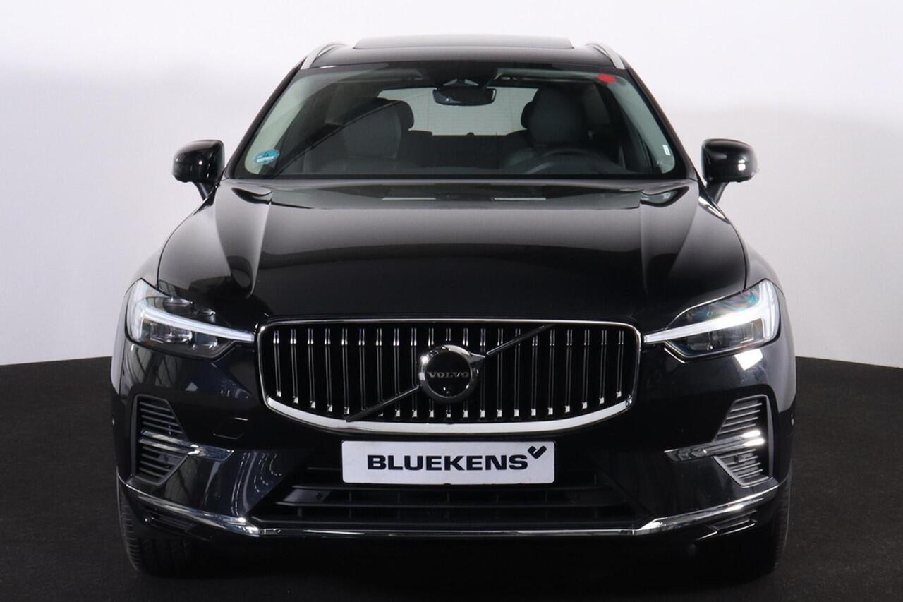 Volvo XC60 T8 Recharge AWD Plus Bright - Panorama/schuifdak - IntelliSafe Assist & Surround - 360º Camera - Verwarmde voorstoelen, stuur & achterbank - Parkeersensoren voor & achter - Elektr. bedienb. voorstoelen met geheugen - Draadloze tel. lader - Extra getint gl