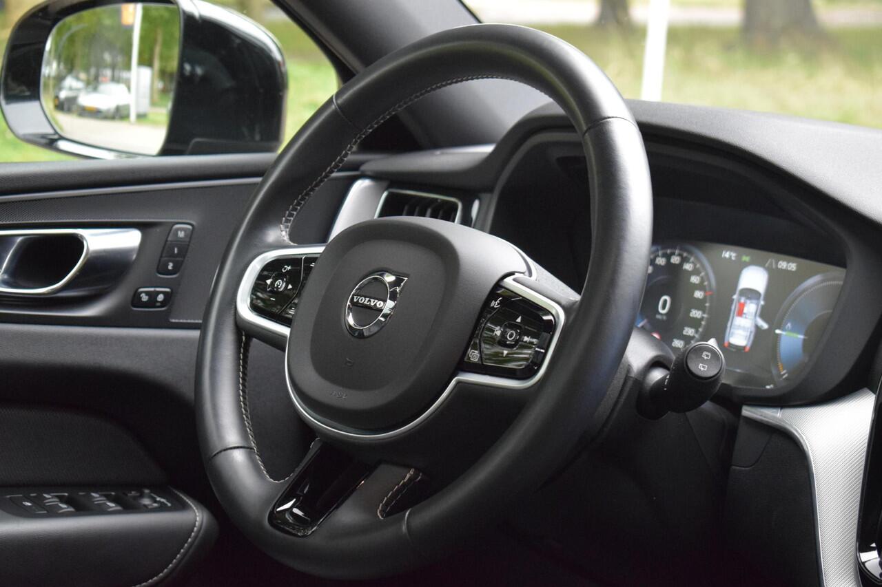 Volvo XC60 2.0 Recharge T6 AWD R-Design met Pano/Camera/Leder