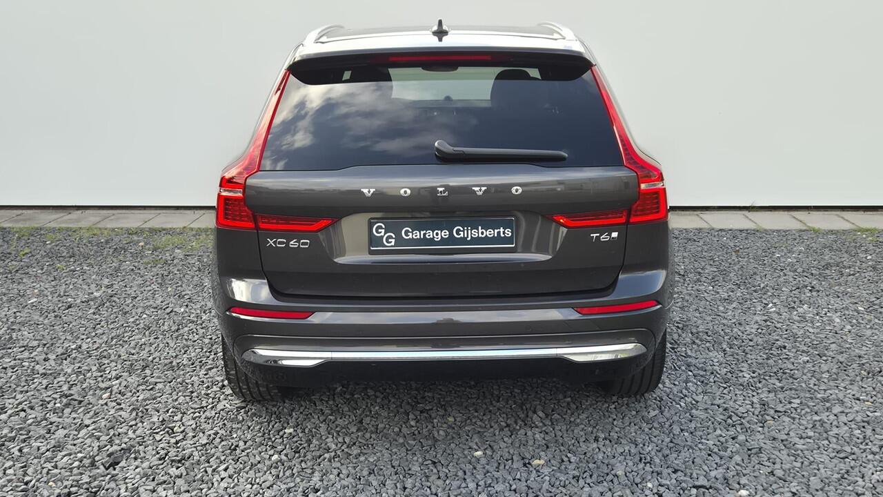 Volvo XC60 2.0 T6 PheV AWD Ultra Bright 20" Wielen - Panoramadak - Lighting - Head up - B&W Audio - 360 Cam - Alarm - Climate - Privacy Glass - RC20 Interieur - Massage stoelen - Donkere hemel
