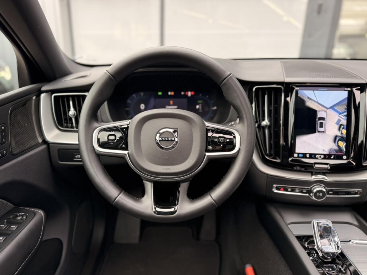 Volvo XC60 2.0 T6 AWD+ Black Edition | Panoramadak | 360 Camera | Carplay