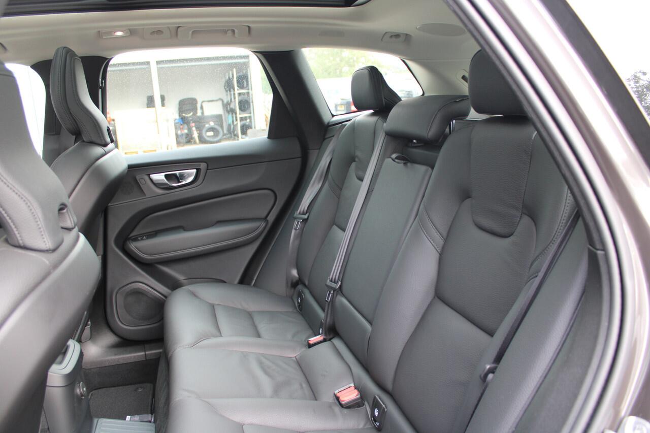 Volvo XC60 T6 Plug-in hybrid AWD Ultra Dark