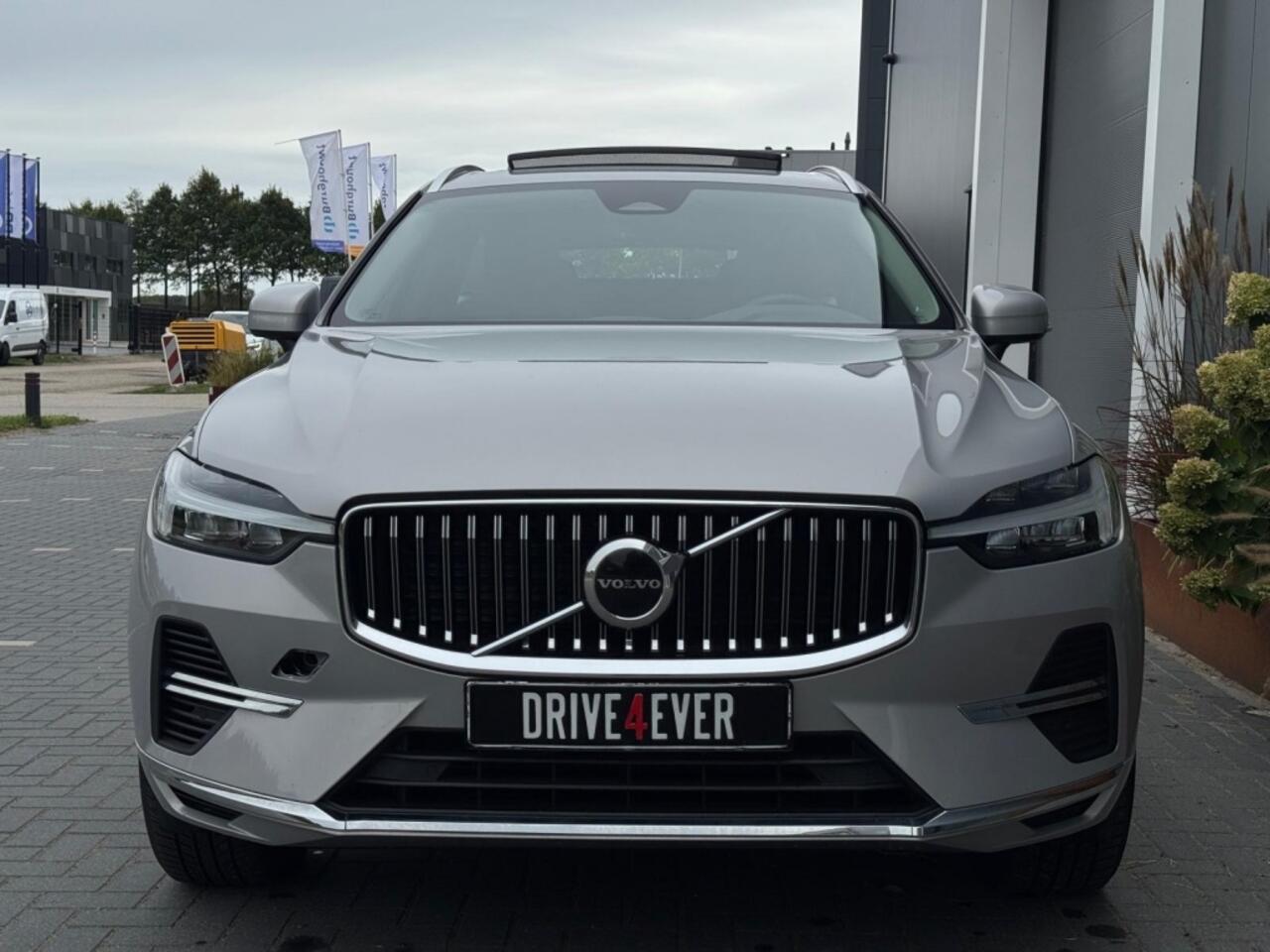 Volvo XC60 2.0 T6 AWD Inscr.Exp FULL PANO CAMERA NAVI LEDER LED PDC