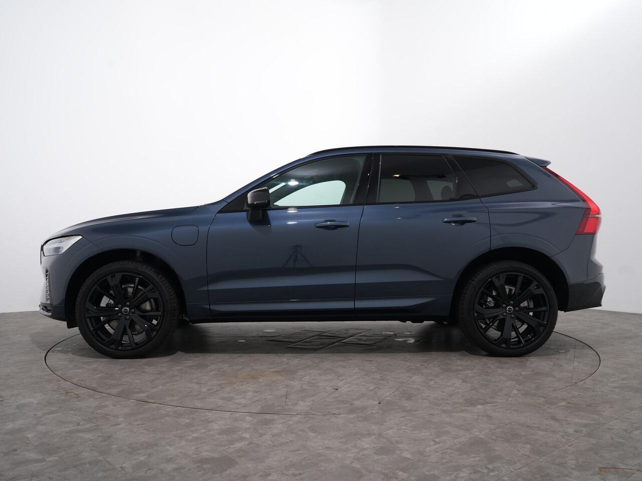 Volvo XC60 2.0 T8 RECHARGE AWD 455PK PLUS BLACK EDITION AUT8 MY26 | Trekhaak | Pilot Assist | Privacy Glass