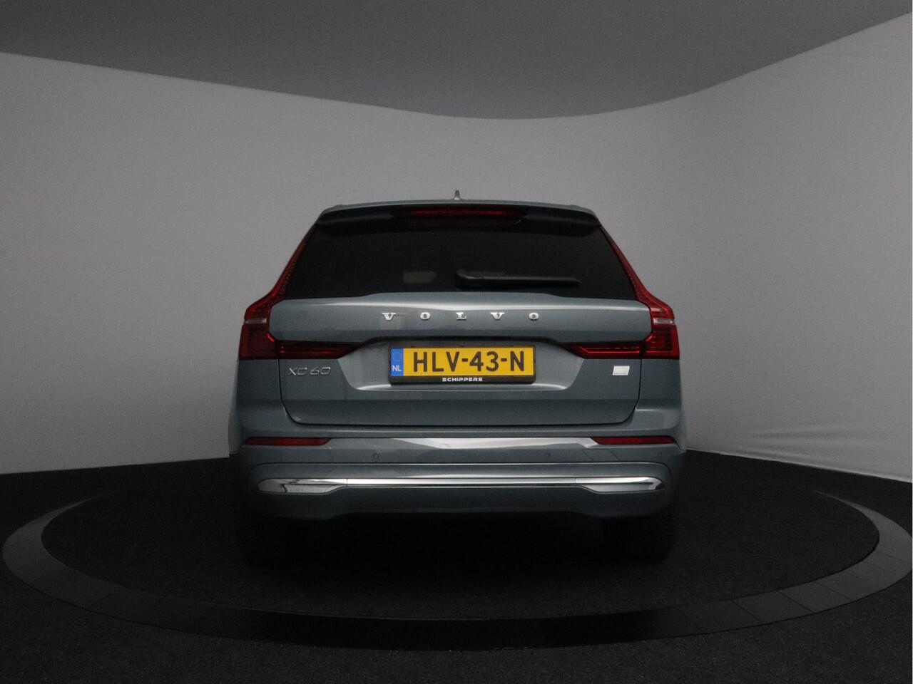 Volvo XC60 2.0 T6 Plug-in hybrid AWD Inscription Panoramadak | Elektrische kofferklep