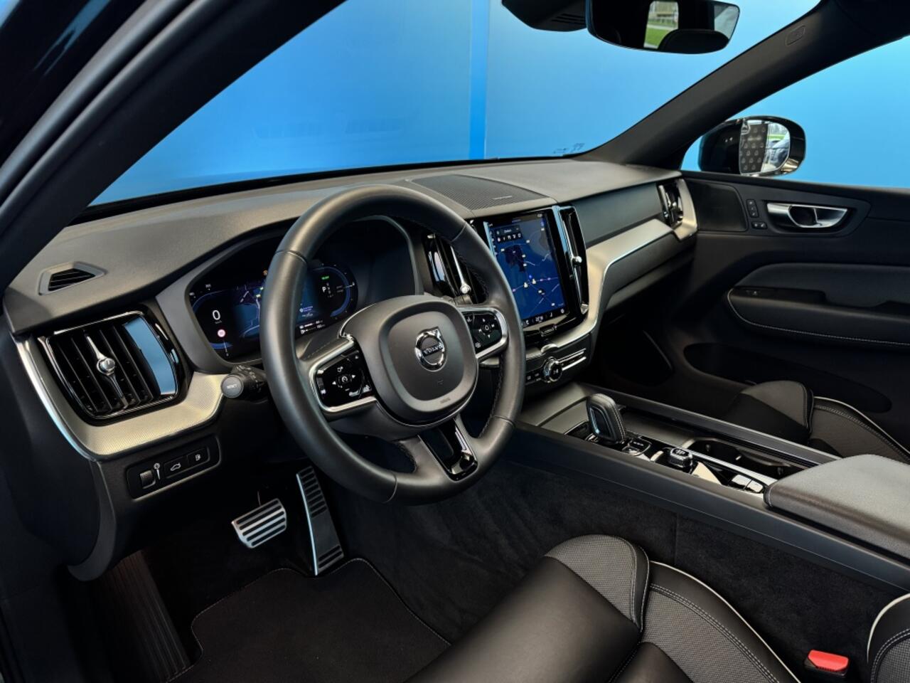 Volvo XC60 2.0 T8 AWD Black Ed. Long Range