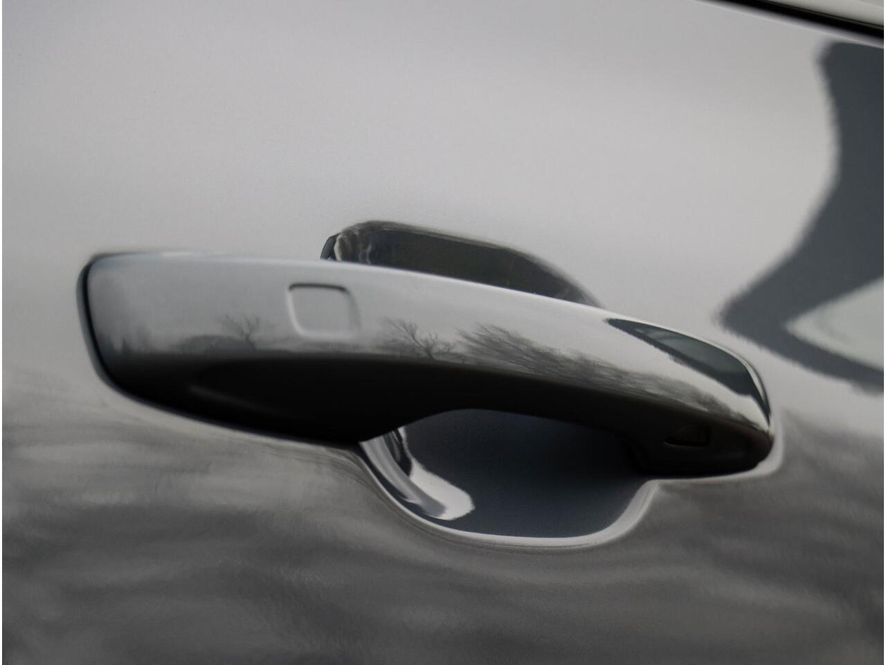 Volvo XC60 B4 Plus Dark Panodak | BLIS | Adapt. Cruise | Power Seats | Harman Kardon 197pk