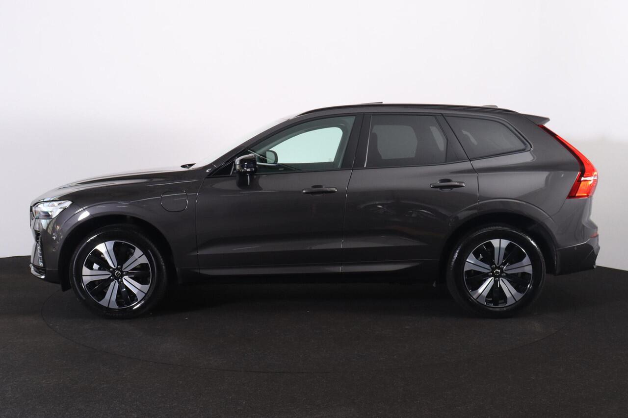 Volvo XC60 T6 Recharge AWD Plus Dark - Panorama/schuifdak - IntelliSafe Assist & Surround - 360º Camera - Harman/Kardon audio - Adaptieve LED koplampen - Verwarmde voorstoelen, stuur & achterbank - Parkeersensoren voor & achter - Elektr. bedienb. voorstoelen met geh