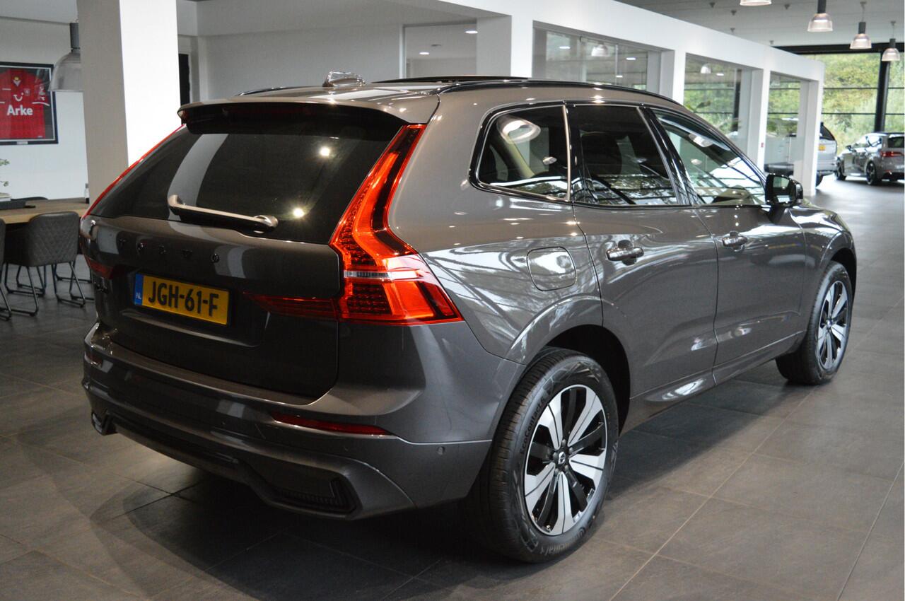 Volvo XC60 2.0 T6 Plug-in hybrid AWD Plus Dark pano leer trekhaak !!
